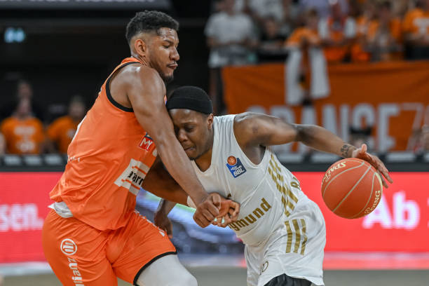 比赛悬念重 比赛悬念重